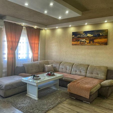 Apartment Alexandar Ποντγορίτσα Εξωτερικό φωτογραφία